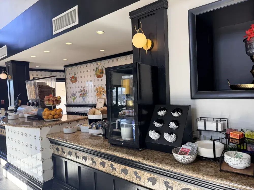 The coffee station and juice machine